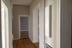 4-Zimmer Altbauwohnung mit offener Küche, Dielenboden und Stuck - Keine Käuferprovision – Uhlandstraße 145, 10719 Wilmersdorf, Berlin – Vorschaubild 3