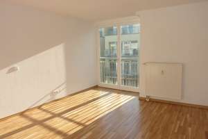 Lichtdurchflutete 2-Raum-Wohnung in unmittelbarer Zentrumsnähe !! – Lutherstraße 9, 4315 Neustadt-Neuschönefeld, Leipzig – Vorschaubild 2
