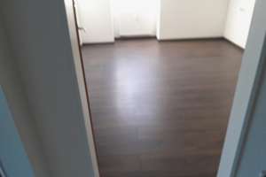 Stilvolle, sanierte 3-Raum-Dachgeschosswohnung mit geh. Innenausstattung mit Balkon in Gerlenhofen – Kirchberger Straße 6, 89233 Neu-Ulm – Vorschaubild 4