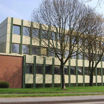 Attraktive Bürofläche mit toller Autobahnanbindung und Stellplätzen!