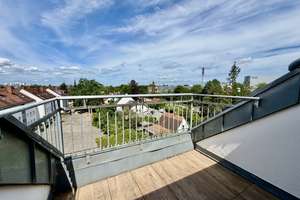 Über den Dächern von Nürnberg: 2-Zimmer-Dachgeschosswohnung mit Kamin, Dachloggia & Weitblick – Die vollständige Adresse der Immobilie erhältst du vom Anbieter., 90441 Hohe Marter, Nürnberg – Vorschaubild 3