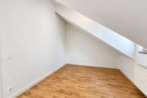 Ein Zuhause zum Ankommen – charmante 2-Zimmer-Dachgeschosswohnung mit Balkon! Bezugsfrei & renoviert – 13089 Heinersdorf, Berlin – Vorschaubild 9