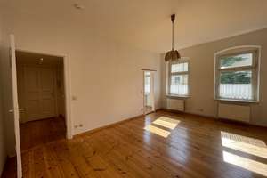 Attraktive Altbauwohnung in Berlin-Oberschöneweide nahe der Spree