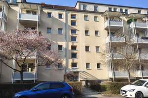 schöne 2-Zimmer Wohnung im 1. OG mit Balkon vermietet *als Kapitalanlage* provisionsfrei von privat – Johannes-Brahms-Weg 16, 99096 Daberstedt, Erfurt – Vorschaubild 1