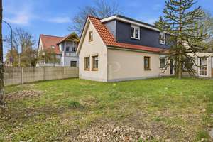 Küstennahes Einfamilienhaus mit Potential in beliebter Lage von Schortens – Die vollständige Adresse der Immobilie erhältst du vom Anbieter., 26419 Schortens – Vorschaubild 2
