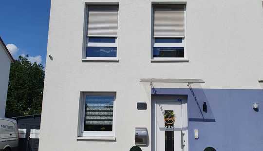 Bild von Neuwertiges Eckreihenhaus in Flörsheim