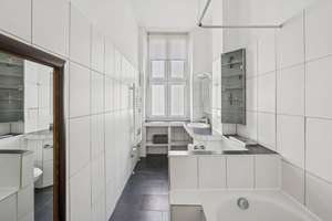 Zauberhafte 3-Zimmer-Wohnung mit West-Balkon nahe Lietzensee – Die vollständige Adresse der Immobilie erhältst du vom Anbieter., 10629 Charlottenburg, Berlin – Vorschaubild 6