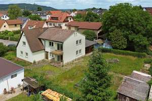 Großzügiges und familienfreundliches Wohnhaus mit Potential – Die vollständige Adresse der Immobilie erhältst du vom Anbieter., 96231 Bad Staffelstein – Vorschaubild 2