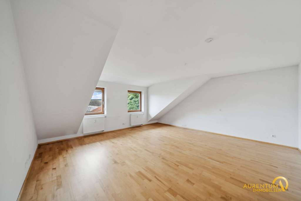 Immobilie in Abensberg - Gepflegte 2-Zimmer-Dachgeschosswohnung mit Balkon und 83,8 m² – sofort bezugsfrei in Arnhofen - Bild 3