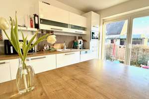 Charmantes Einfamilienhaus mit Keller, Dachterrasse u. Einbauküche in Augsburg-Haunstetten – Die vollständige Adresse der Immobilie erhältst du vom Anbieter., 86179 Haunstetten-Nord, Augsburg – Vorschaubild 4