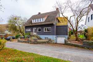 Großzügiges Wohnhaus in Traumlage – Ringstraße 14, 57290 Siegen-Wittgenstein (Kreis) – Vorschaubild 1