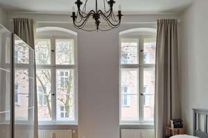 Direktverkauf: Helle 2-Zimmer-Altbauwohnung in der Fehrbelliner Straße - Umbau zu 3 Zimmern möglich – Die vollständige Adresse der Immobilie erhältst du vom Anbieter., 10119 Mitte (Ortsteil), Berlin – Vorschaubild 5