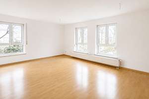 Gemütliche 2-Zimmer-Wohnung mit Balkon, Aufzug und Tiefgaragenstellplatz in Dresden-Löbtau – Lübecker Straße 14, 1159 Löbtau-Nord, Dresden – Vorschaubild 3