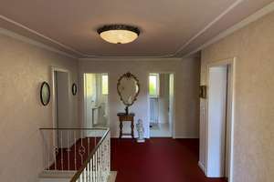 Freistehendes Einfamilienhaus mit großzügigem Garten und Doppelgarage in Lannesdorf – Antoniter Straße 43, 53179 Lannesdorf, Bonn – Vorschaubild 2