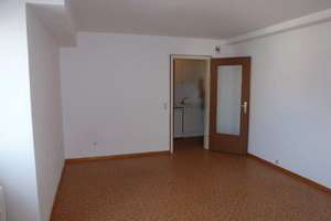 1-ZIMMER-WOHNUNG mit KÜCHE ohne Balkon mit Auzug – Goldschmiedeschulstrasse 6, 75173 Südweststadt, Pforzheim – Vorschaubild 5