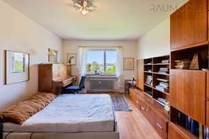 4-Zimmer-Hochparterre-Wohnung mit schöner Aussicht vom Balkon in Lörrach – Die vollständige Adresse der Immobilie erhältst du vom Anbieter., 79539 Lörrach – Vorschaubild 3