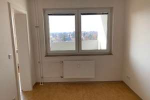 Beste Aussicht ins Grüne mit Balkon und Aufzug! – Bernadottestr. 31, 90439 Sündersbühl, Nürnberg – Vorschaubild 4