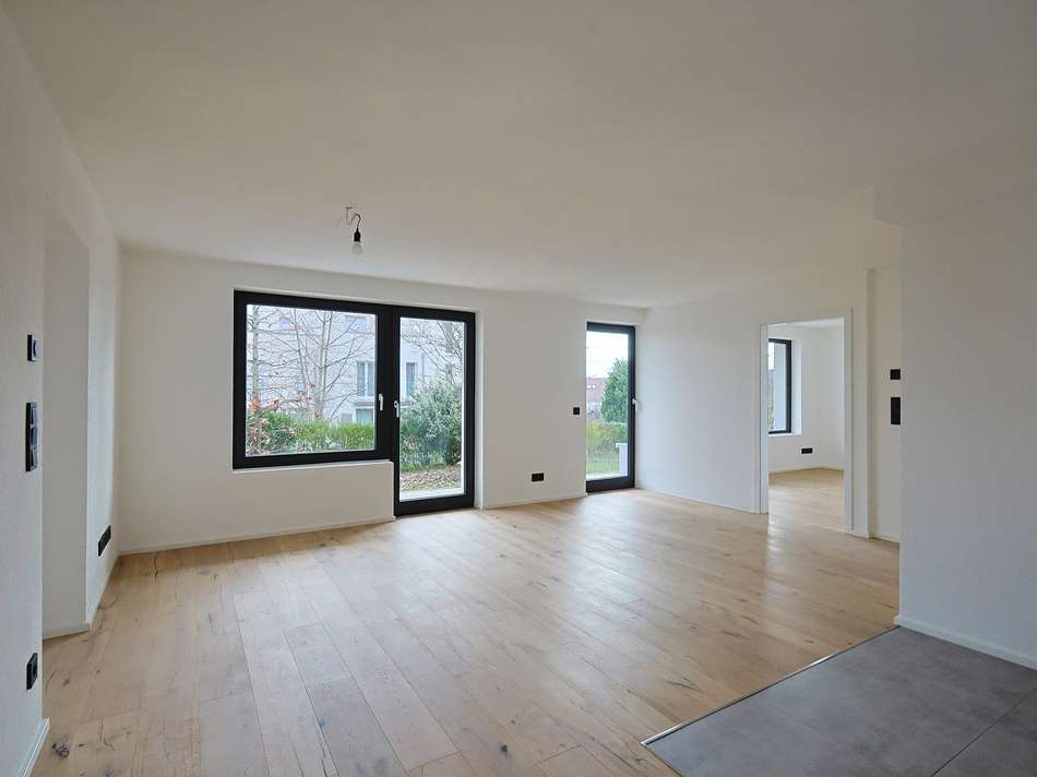 Schöner Wohn-/Essbereich mi...