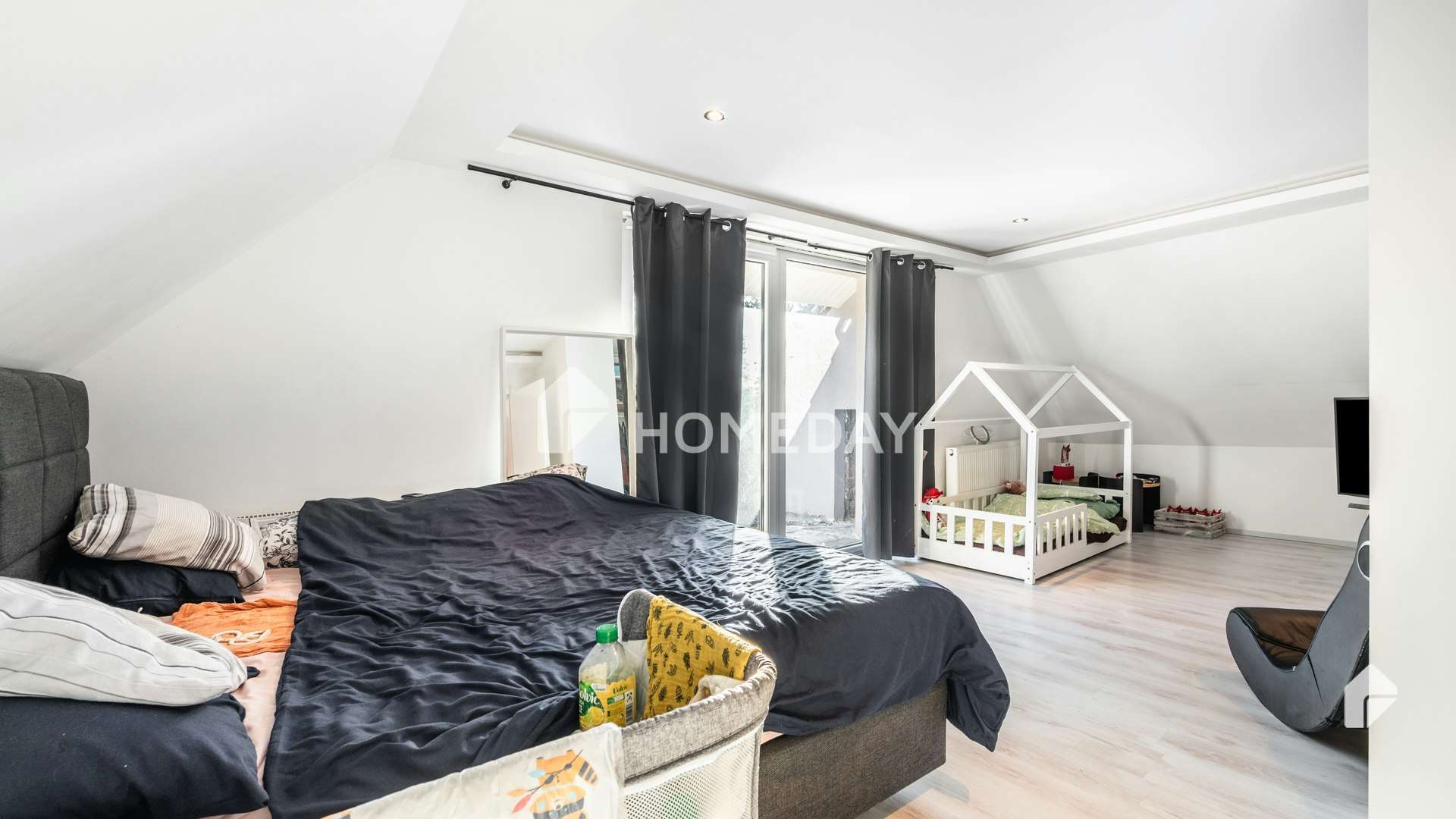 Immobilie in Übach-Palenberg - Exklusives und kernsaniertes MFH mit gehobener Ausstattung in ruhiger Hanglage - Bild 8