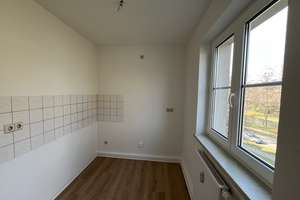 Wohlfühl-Apartment am Schlossteich | EBK auf wunsch – Erich-Schmidt-Str. 9, 9113 Zentrum, Chemnitz – Vorschaubild 3