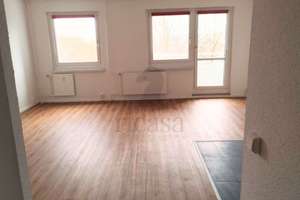 Attraktive 3-Raumwohnung mit Aufzug & Balkon – Wohnen mit Weitblick in Chemnitz-Helbersdorf – Wenzel-Verner-Straße 27, 9120 Helbersdorf, Chemnitz – Vorschaubild 3