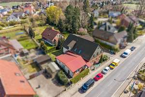 Wohnen und Nebenan vermieten! Einfamilienhaus, Mehrfamilienhaus und Baugrundstück in Harxbüttel