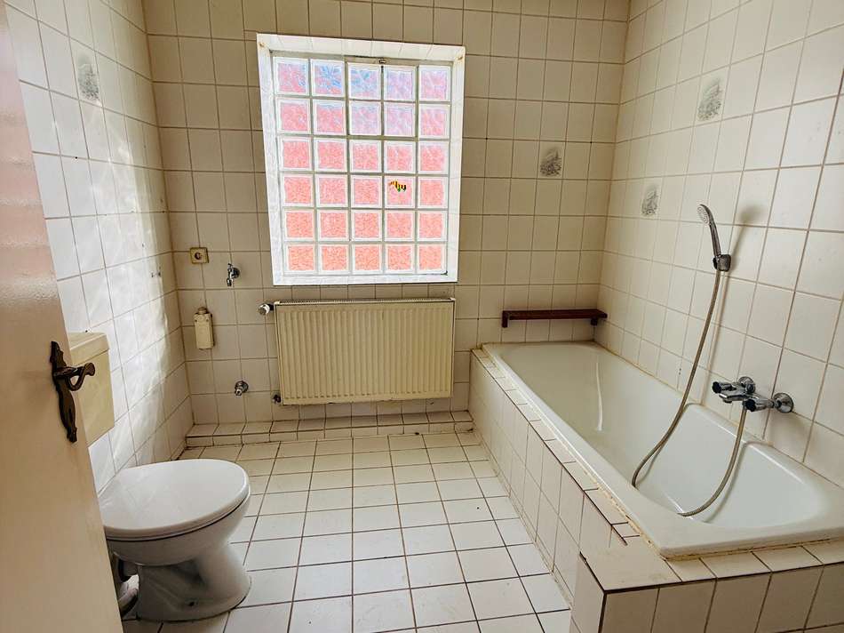 Badezimmer Vorderhaus