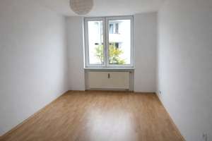 Attraktive, ruhige 2-Zimmer-Wohnung in München-Oberföhring – Die vollständige Adresse der Immobilie erhältst du vom Anbieter., 81927 Oberföhring, München – Vorschaubild 4