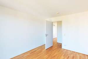 Ankommen in den Arkaden: Stilvolle 3-Zimmer-Wohnung mit Innenhof-Balkon – Renettenstr. 27, 60435 Preungesheim, Frankfurt am Main – Vorschaubild 8