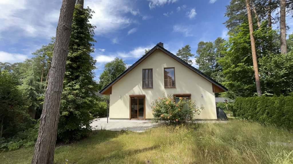 Geräumiges, lichtdurchflutetes Einfamilienhaus