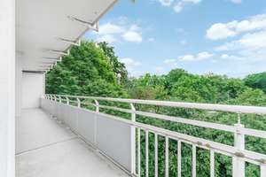 Hochwertig modernisierte 4-Zimmer-Wohnung mit West-Loggia in Golzheim! – Die vollständige Adresse der Immobilie erhältst du vom Anbieter., 40476 Stadtmitte, Düsseldorf – Vorschaubild 20