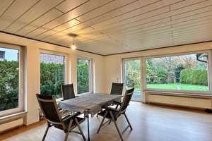 Solides Einfamilienhaus auf einem großzügigen Hintergrundstück – Die vollständige Adresse der Immobilie erhältst du vom Anbieter., 26133 Osternburg, Oldenburg (Oldenburg) – Vorschaubild 6