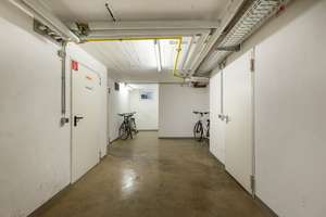 City-Home: Parkett, hohe Decken & Aufzug mitten in Pempelfort (WE10) – Die vollständige Adresse der Immobilie erhältst du vom Anbieter., 40477 Pempelfort, Düsseldorf – Vorschaubild 11