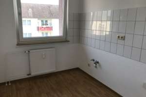 Erstbezug nach Sanierung - 2,5-Zimmerwohnung mit neuen Bodenbelägen – Vogelsbergstraße 13, 36381 Schlüchtern – Vorschaubild 4