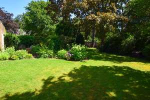 Toplage in Herrenhausen! Charmante, sanierungsbedürftige Villa mit Anbau auf großem Grundstück – Die vollständige Adresse der Immobilie erhältst du vom Anbieter., 30167 Nordstadt, Hannover – Vorschaubild 3