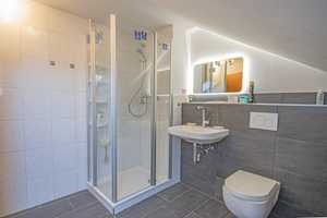 Ideal für die Familie - RHM auf 114 m² Wohnfläche mit modernen Bädern und Garage – Breisenbachstraße 8a, 44357 Dortmund – Vorschaubild 19