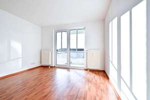 Stilvolle 2-Zimmer-Wohnung in Schloßchemnitz mit Tiefgarage, Balkon, Einbauküche & teilmöbliert – Konradstraße 7, 9113 Schloßchemnitz, Chemnitz – Vorschaubild 3