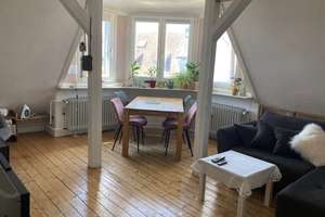 Helle, gemütliche 3-Zimmer-Wohnung im Dachgeschoss