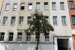 Gemütliche Zweiraum-Dachgeschosswohnung mit Einbauküche – Paunsdorfer Straße 29, 4316 Mölkau, Leipzig – Vorschaubild 2