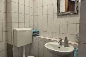 ***Doppelhaushälfte im Haus mit viel Platz, Kamin, Terrasse und großem Garten*** – Wetteraukreis – Vorschaubild 8