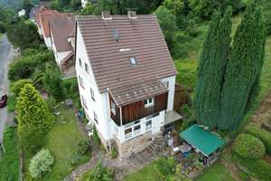 Zweifamilienhaus mit Erweiterungsmöglichkeiten in Bad Karlshafen – Am Hang 4, 34385 Bad Karlshafen – Vorschaubild 2