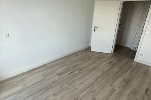 Helles WG-Zimmer in 4er-WG – Kölner Straße, Düsseldorf – Kölner Straße 28, 40211 Stadtmitte, Düsseldorf – Vorschaubild 2