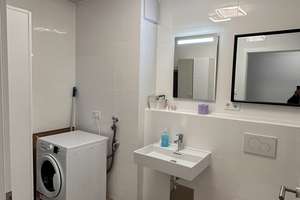 Moderne 2-Zimmer-Wohnung mit hochwertiger Ausstattung, Dachterrasse und Top-Infrastruktur. – Hermine-von-Parish-Straße 43, 81245 Neupasing, München – Vorschaubild 13