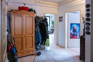 Großzügige 4-Zimmer-Wohnung mit Wintergarten, Balkon und Einbauküche – 37073 Oststadt, Göttingen – Vorschaubild 3