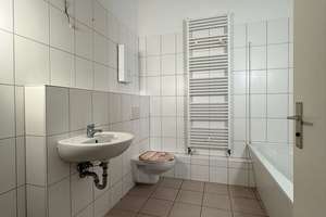 Wohnen zwischen Naturidyll und urbanem Flair: Bezugsfreie 2-Zimmer-Erdgeschosswohnung im Altbau! – Berliner Allee 253, 13088 Weißensee, Berlin – Vorschaubild 11