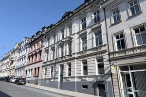 T O P  neu renovierte Wohnung