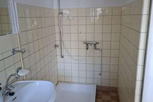 Wohn-/Geschäftshaus mit 2 Wohneinheiten, ehem. Bäckereifachgeschäft und Gewerbe-/Nutzflächen – Tassilostraße 7, 85126 Münchsmünster – Vorschaubild 7