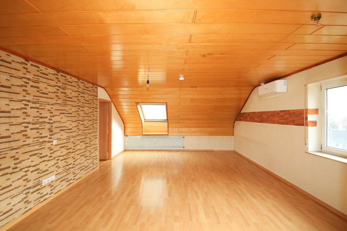 Immobilie in Altrip - Freie 3 ZKB Dachgeschoss mit Klimaanlage sucht neuen Eigentümer/in, Auch als Anlage attraktiv - Bild 6