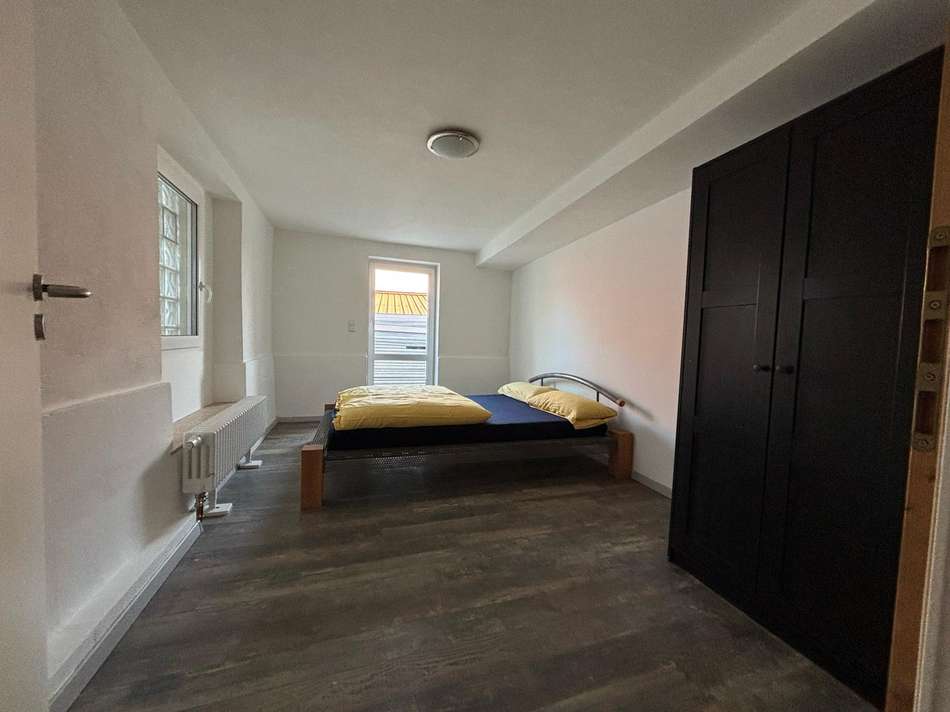 Zimmer EG mit Terrasse