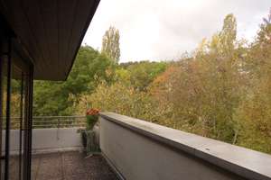 Familienfreundliche Maisonette mit 2 Balkonen & Galerie – ruhig im Grünen, schnell in der City – Die vollständige Adresse der Immobilie erhältst du vom Anbieter., 70195 Botnang-Süd, Stuttgart – Vorschaubild 10
